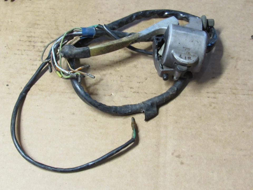 Controles laterales izquierdos honda cb360 hm-14qb-t Foto 2 de 4
