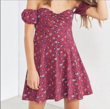 NWOT Urban Outfitters Floral Puff Sleeve Dress Size M