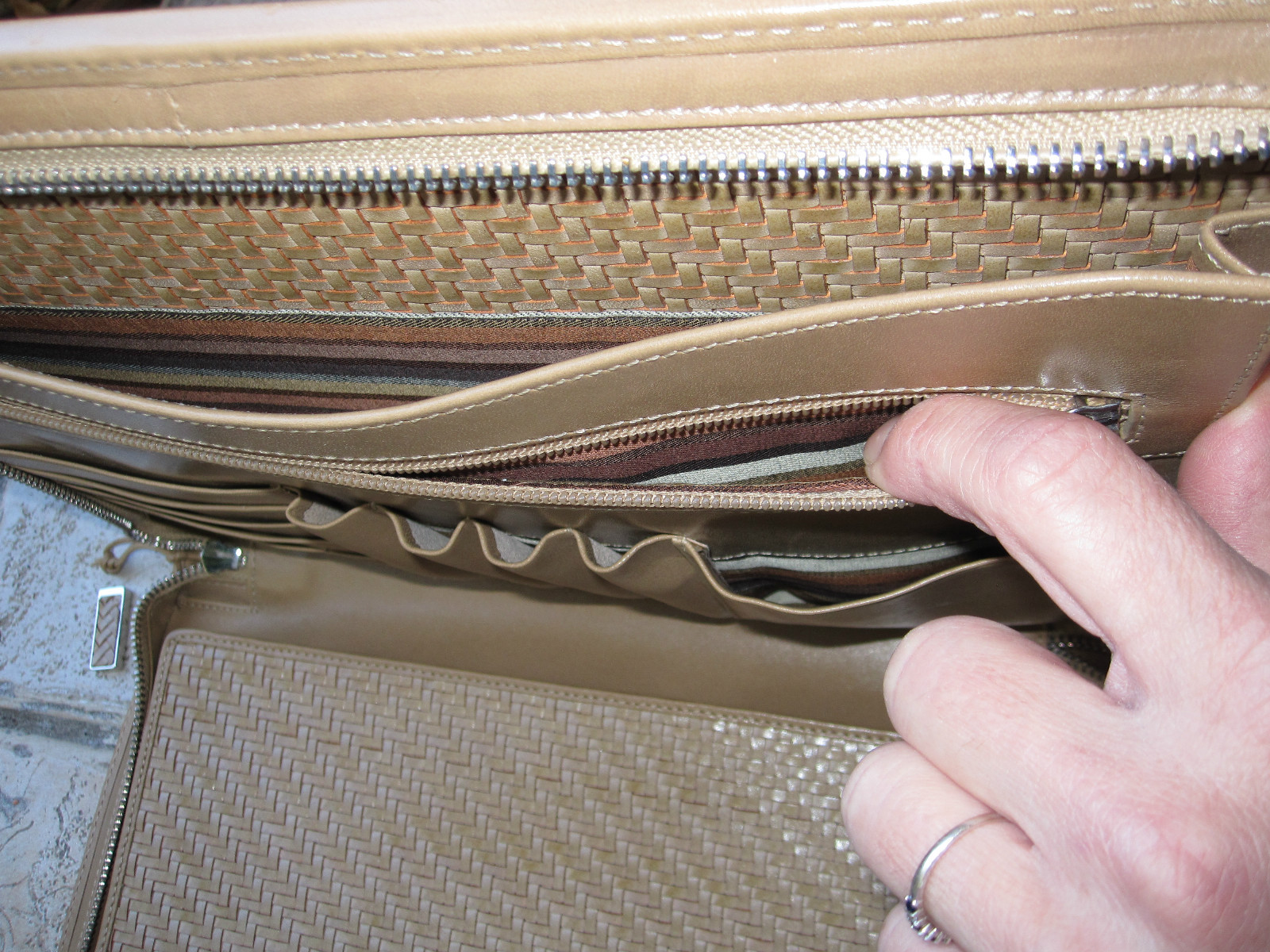 °°° DOCUMENT HOLDER / TABLET LEATHER BRAIDED BEIG… - image 5