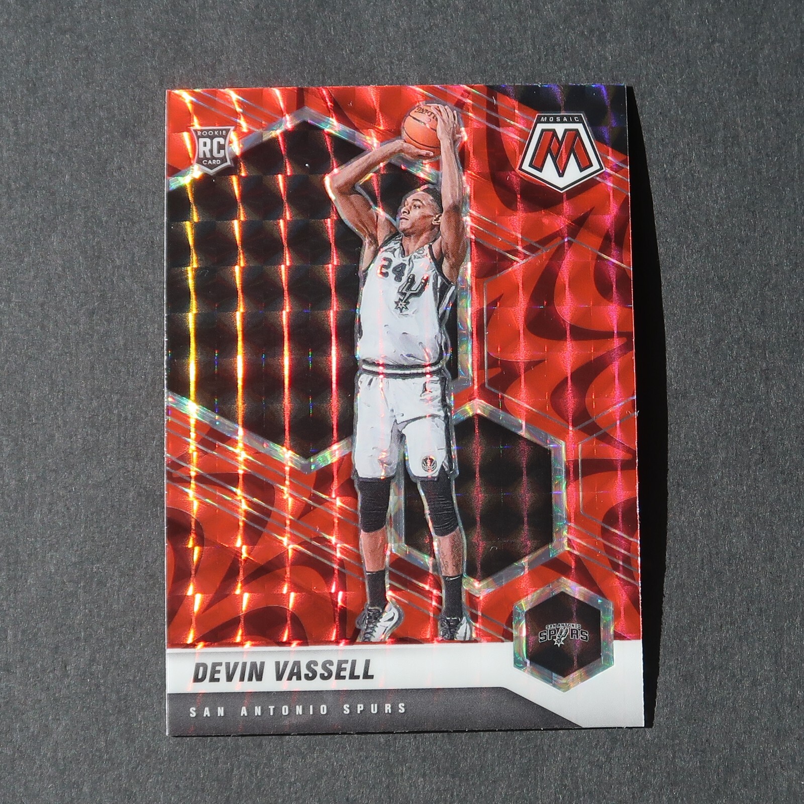 2020-21 Panini Mosaic Red Devin Vassell #221