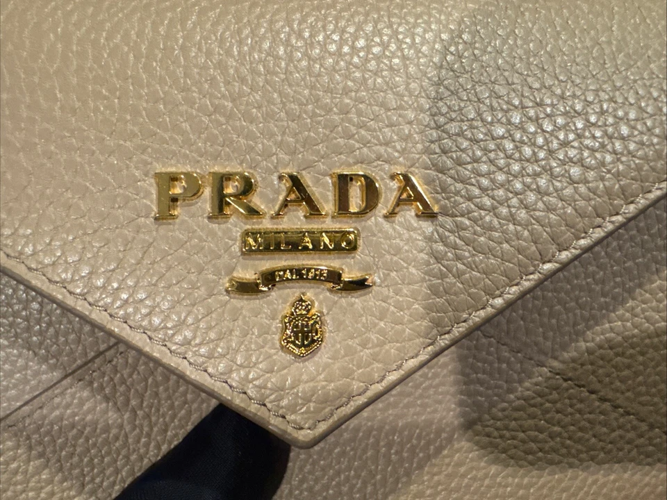 NWT Women’s Prada 1MF175 Cammeo (Beige) Vitello Grain Leather Envelope Wallet - Image 3 of 4