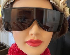 XL Extra Dark Fit Over Sunglasses Sun Shield Mens /Womens Cover Glasses Brown