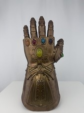 Hasbro Marvel Legends Avengers Infinity Gauntlet Articulated Electronic