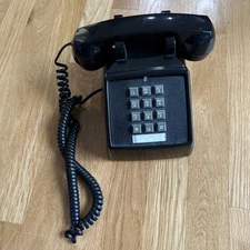 Cortelco 2500-VBA-20MD Black Corded Desk Telephone Volume NICE USED TESTED