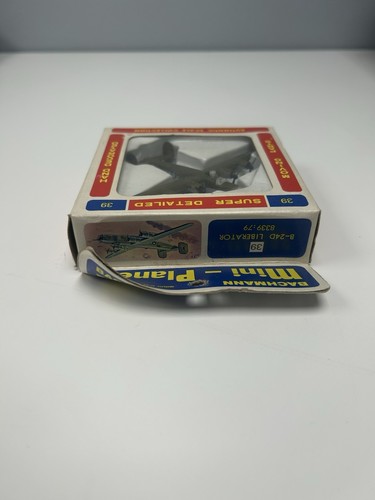 VINTAGE Tomy Bachmann Mini - Planes #39 B-24D LIBERATOR 1:340 Scale ~153 - Picture 4 of 6