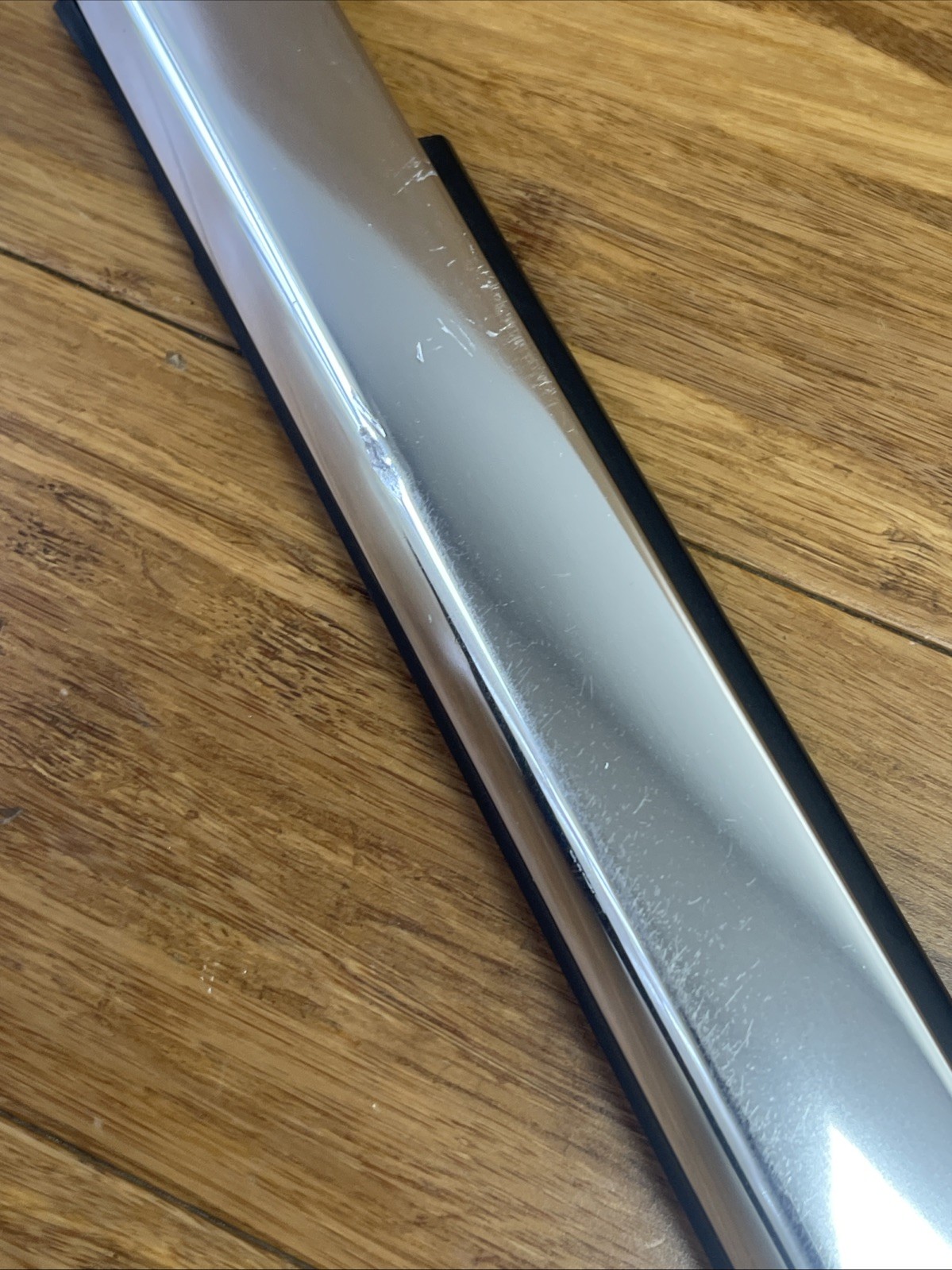 2012-2023 Rolls Royce Dawn RR6 Right Door Trim Outer Weatherstrip OEM *NOTE*