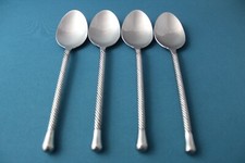 Pier 1 PII17 Place Oval Soup Spoons (Set of 4...