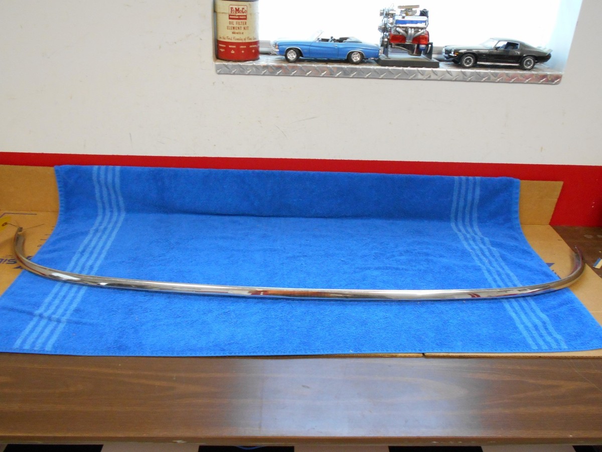 1955-56 FORD CUSTOM FAIRLANE REAR GLASS EXTERIOR TRIM MOULDING NOS
