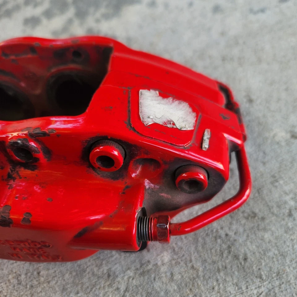 Оригинальный красный сменный суппорт заднего тормоза Brembo Sr8 Dodge Cadillac 20.8662.00 - Изображение 4 из 4