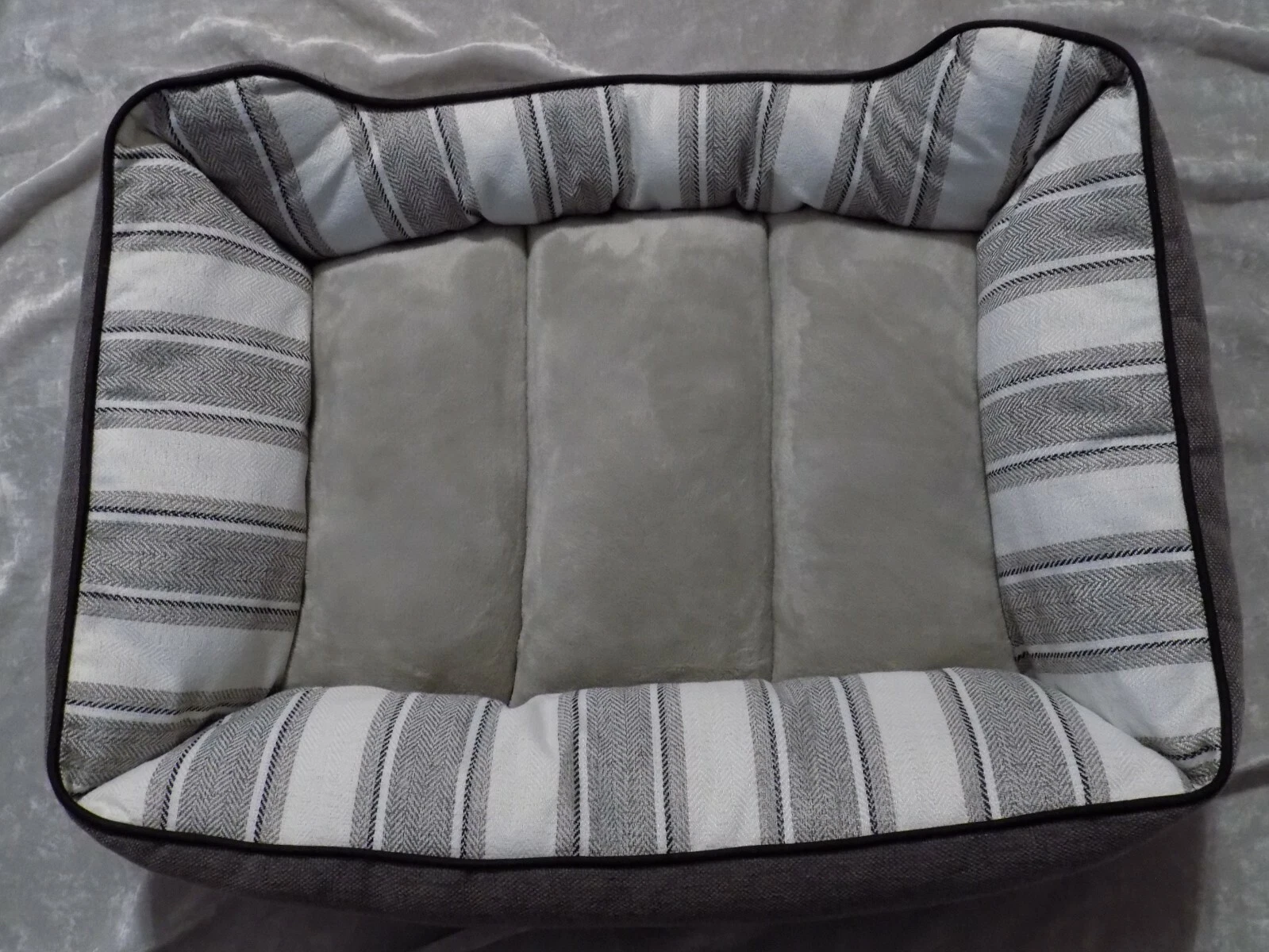 Gray Pet Bed Cushion Dog Puppy Cat Soft Warm Comfortable Rectangular NEW!