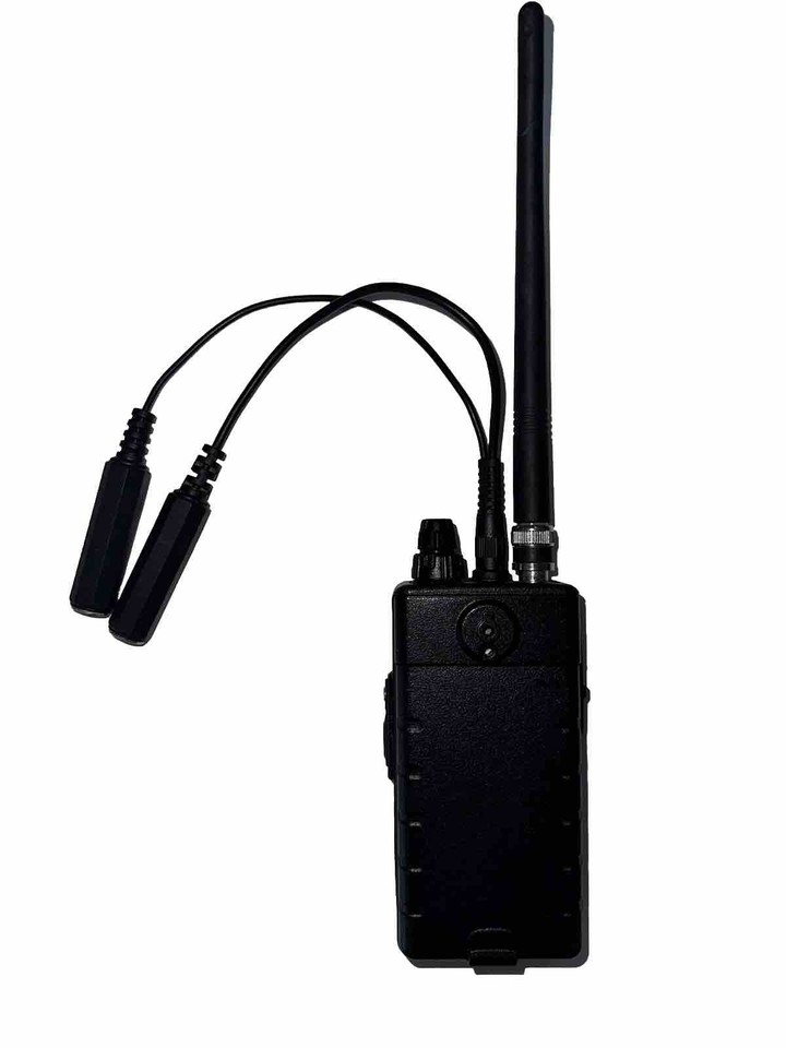 YAESU VHF FTA310 HANDHELD AVIATION RADIO WITH GENERAL AVIATION HEADSET