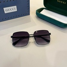 GUCCI 17323 Sunglasses Square Frame Black/Grey Gradient Lens 58-16-142mm - NEW