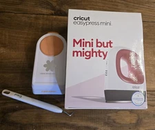 Cricut EasyPress Mini W/Extras