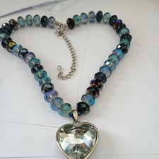stunning blue glass faceted  bead & heart pendant statement necklace