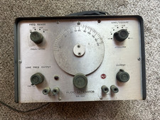 RCA WA-44C Audio Signal Generator Sine/Square Wave Signal Generator -