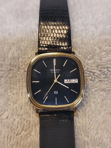 Vintage Seiko Quartz 8223 5129 Gold Tone Day Date Watch Japan