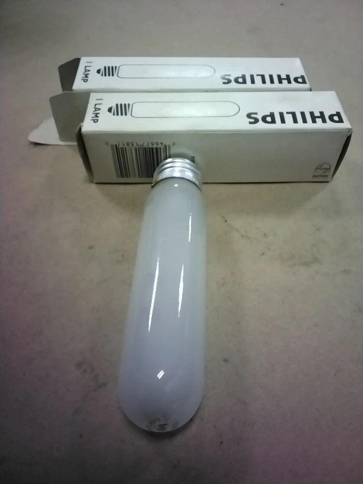 PHILIPS T10 LAMP INSIDE FROST 25W 120/130V, SET OF 2 - Image 3 of 4