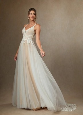 (NWT) Azazie Devi Wedding Dress Size 10