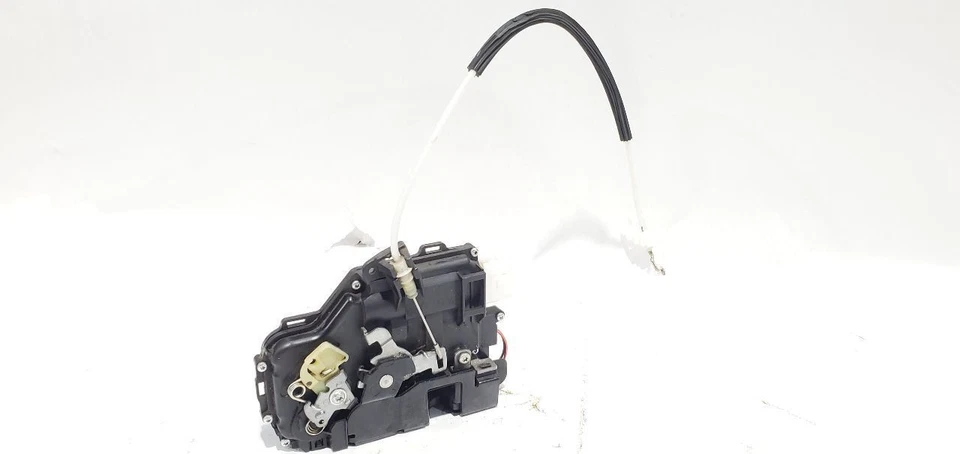 Actuador de cerradura de puerta delantera izquierda Porsche 911 2001 OEM 8N1837015C Foto 2 de 4