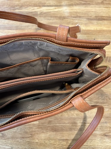 Beautiful Condition Monsac Leather Zippered Handbag - Picture 11 of 13