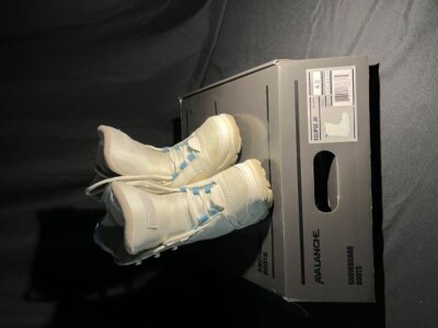 Avalanche Eclipse Jr. Youth Ski Boots Size 4.0  EU35.0 UK3.0