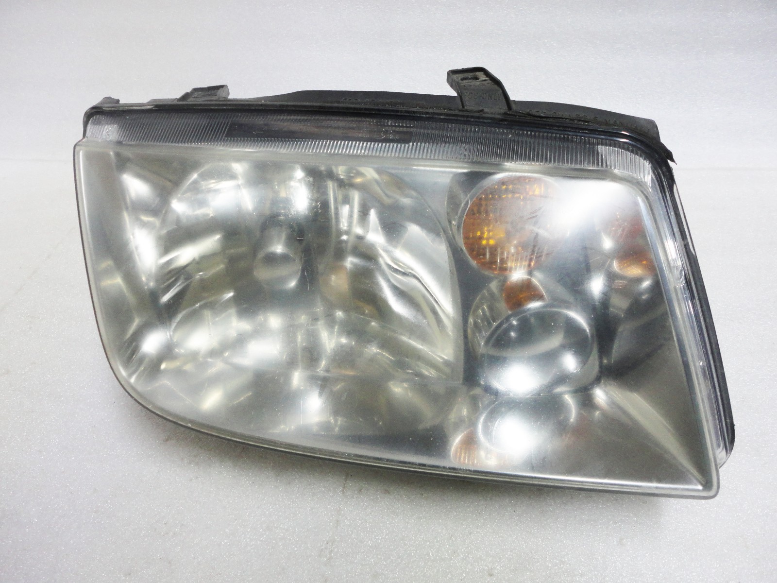 1999 -2003-2005 VOLKSWAGEN JETTA RIGHT SIDE FRONT HEADLIGHT 