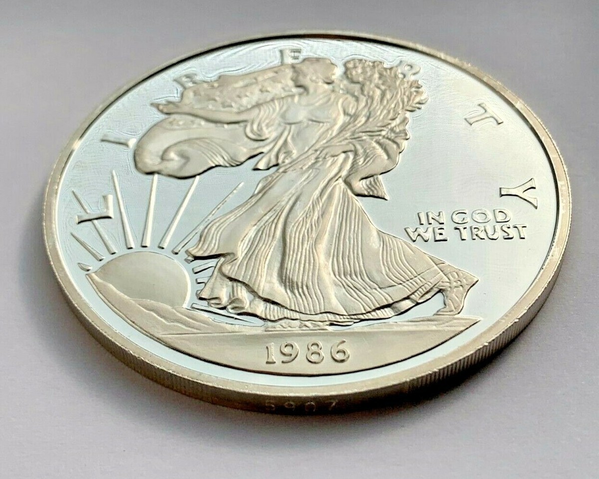 アメリカ 1987 Walking Liberty銀貨 美ブルートーン 1$ アメリカ 1987 Walking Liberty銀貨 美ブルートーン 1$ 1 Ounce