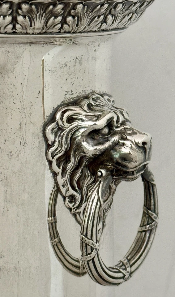 大号 16 英寸 GORHAM 应用带子和狮子头手柄纯银花瓶 1919 — 第 4/4 张图片