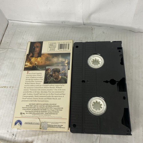 Vintage VHS Apocalypse Now 1979, 1992 Marlon Brando Martin Sheen - Picture 2 of 2