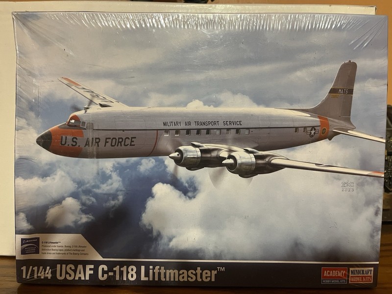 [Academy Science] U.S. Air Force C-118 Liftmaster
