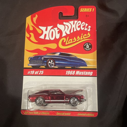 Hot Wheels Classics serie 1 número 19. Rojo, rosa y púrpura. Mustang 1968 - Imagen 14 de 19
