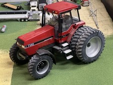 ERTL Tomy Case IH 7140 Magnum Tractor 2012 - 1/16 Scale Die-Cast