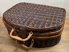 Vtg Woven Wicker Navy Blue & Brown Picnic Basket Lid Stay Chain Suitcase Storage