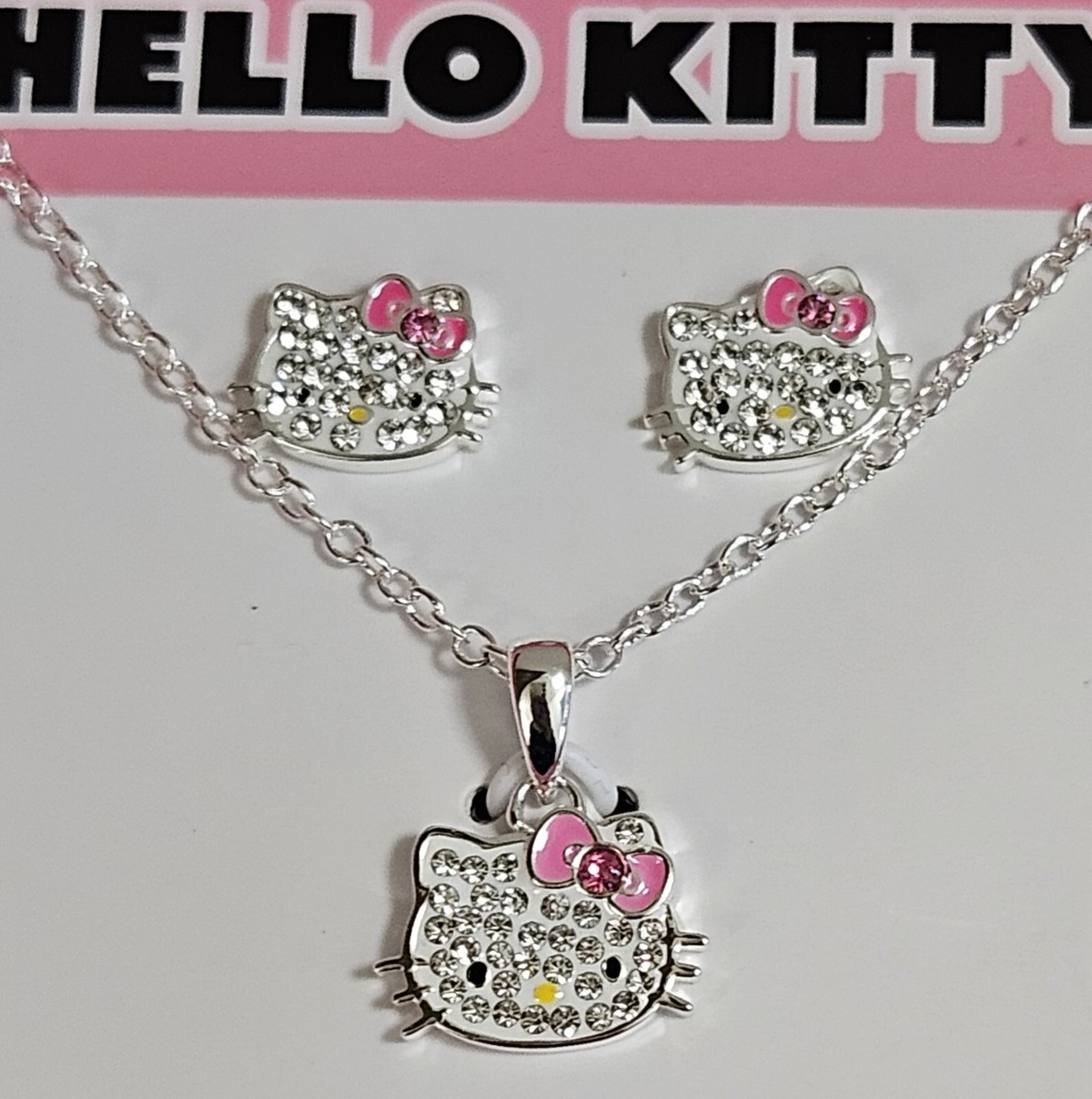 Pn by Zanya Soto on Cosas de Hello Ktty | Hello ktty accessores Pn by Zanya Soto on Cosas de Hello Ktty | Hello ktty accessores