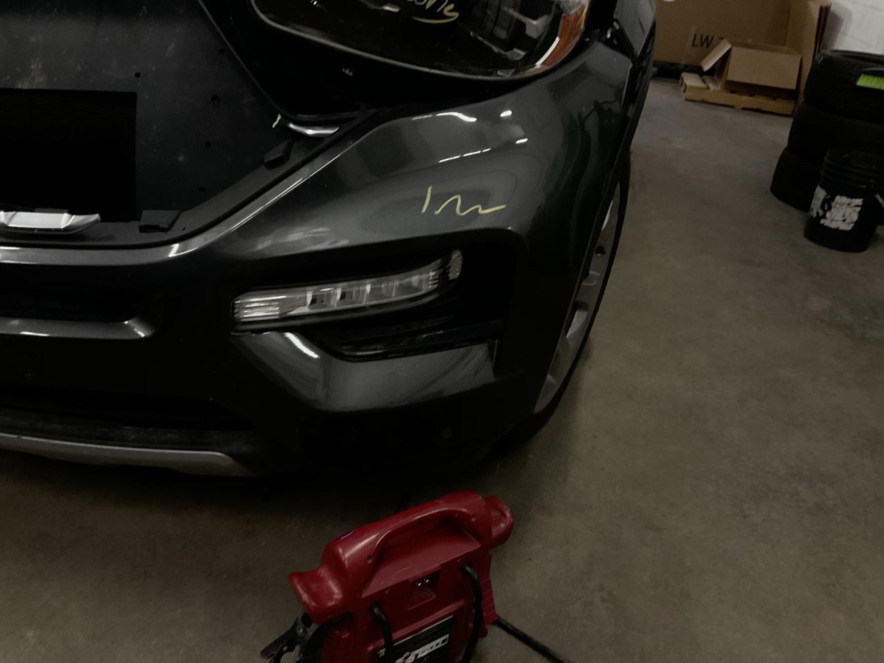 EXPLORER  2020 Grille 4726875