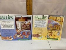 Wallies Pre Pasted Wallpaper Cutouts Little Suzy's Zoo and Daisy Kingdom Bears