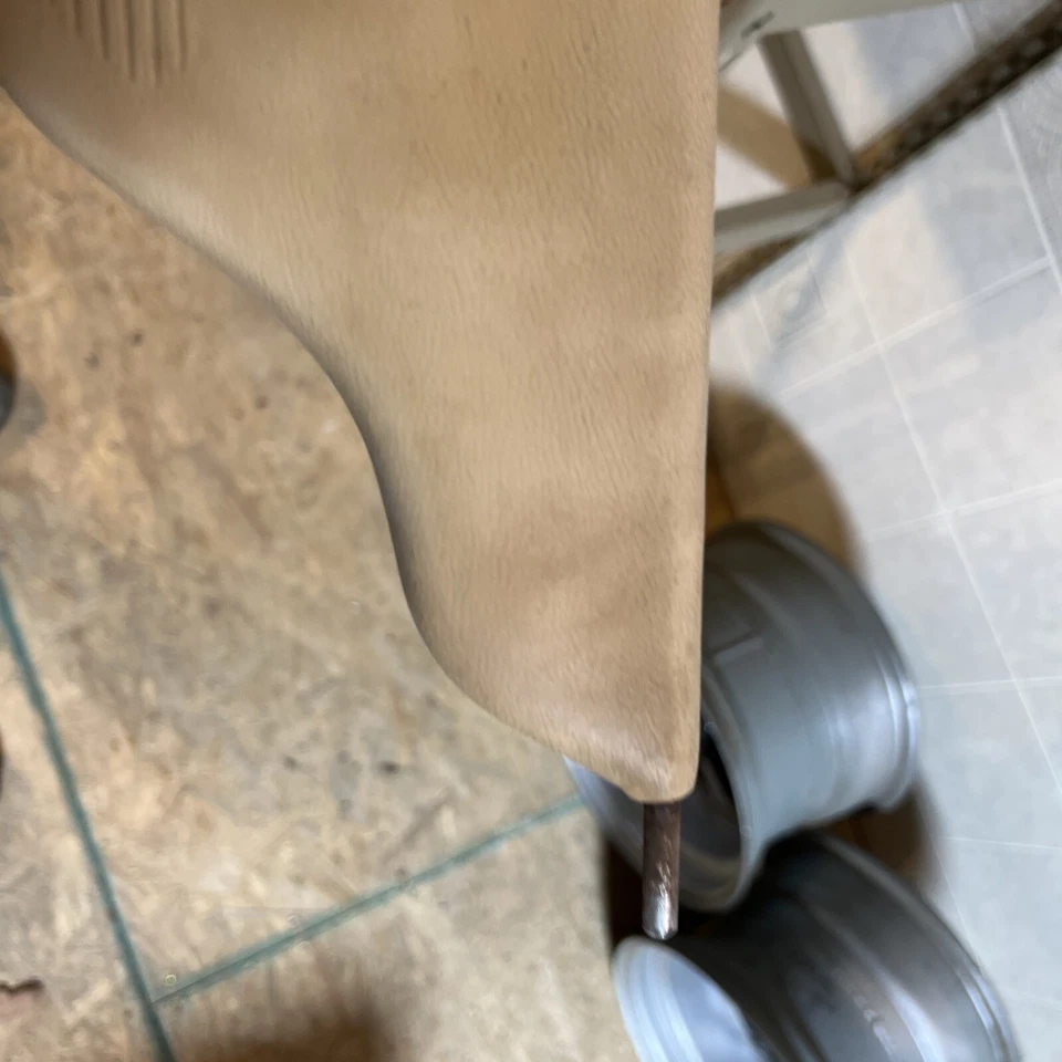 1965 Falcon Fordor 4 Door Post LH Sunvisor - Image 2 of 4