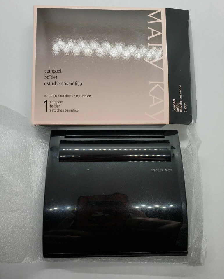 New in Box MARY KAY Makeup Compact with Magnet Black & Pink With Mirror Unfilled - Image 3 of 4