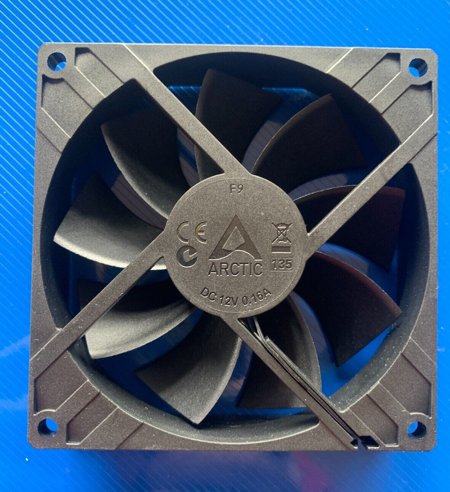 VENTILATEUR PC AVC DS09225R12H-014 92x92x25mm 12V 0.41A 3-Pin EUR 19,95 - FR