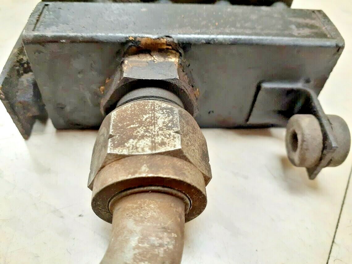 JAGUAR C43923 OIL COOLER WITH HOSE FOR SERIES I & II XJS and XJ12 5.3L