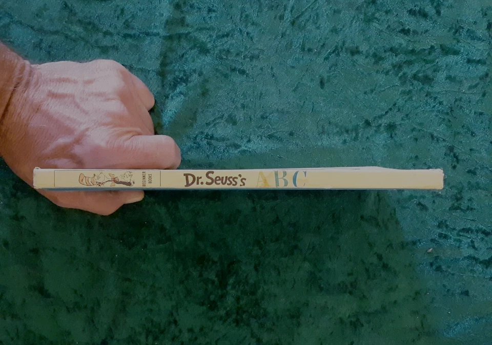 Vintage Dr. Seuss's ABC - 1963 - Book Club Edition - VG - Image 3 of 4