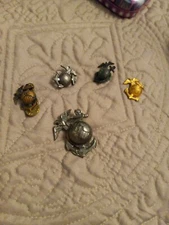 Lot Of 5 Vintage Original US Marines Screw On Back Pin Insignia Metak Pin Badge