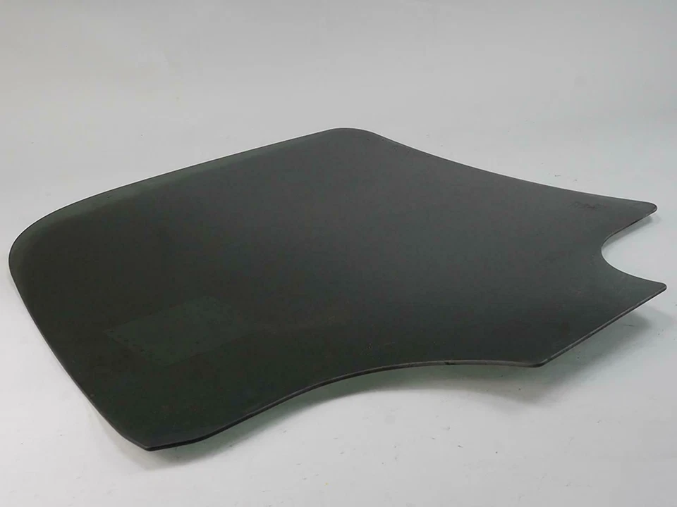2000 - 2006 Chevrolet Tahoe Gmc Yukon Window Glass Door Privecy Tint Rear Lh - Image 3 of 4
