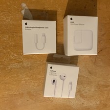 apple accessories lot Of 3