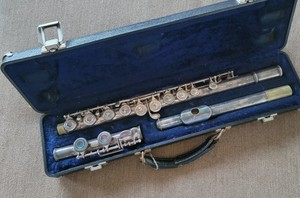 Vintage Artley Flute Model 18-0 W/Hard Case - Nogales, AZ #358014 / UNTESTED 
