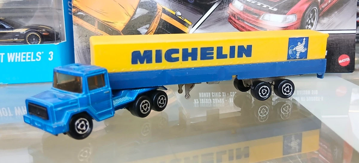 ミニカー WIKING Magirus Truck-Trailer with pipes ミニカー WIKING