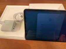 Apple iPad Pro 1. Gen 64GB, Wi-Fi + 4G, 11 Zoll - Space Grau Original Apple Case