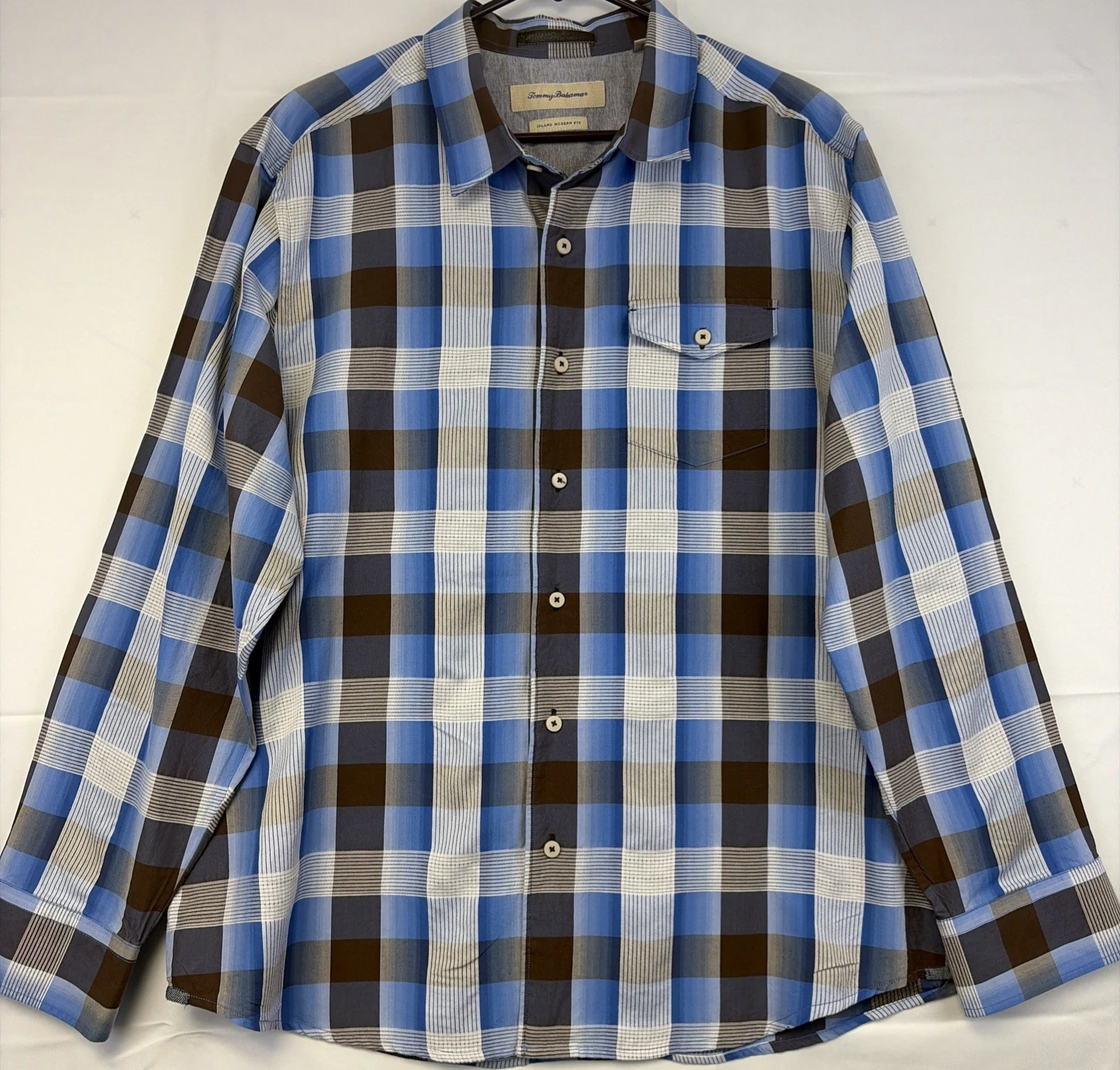 Tommy Bahama Shirt Men's X-Large Blue Plaid Button Up Long Sleeve Silk Pocket