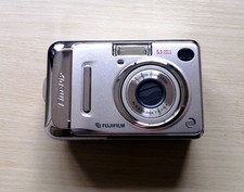 FUJIFILM FinePix A500 Compact Digital Camera Tested Working Seller Japan