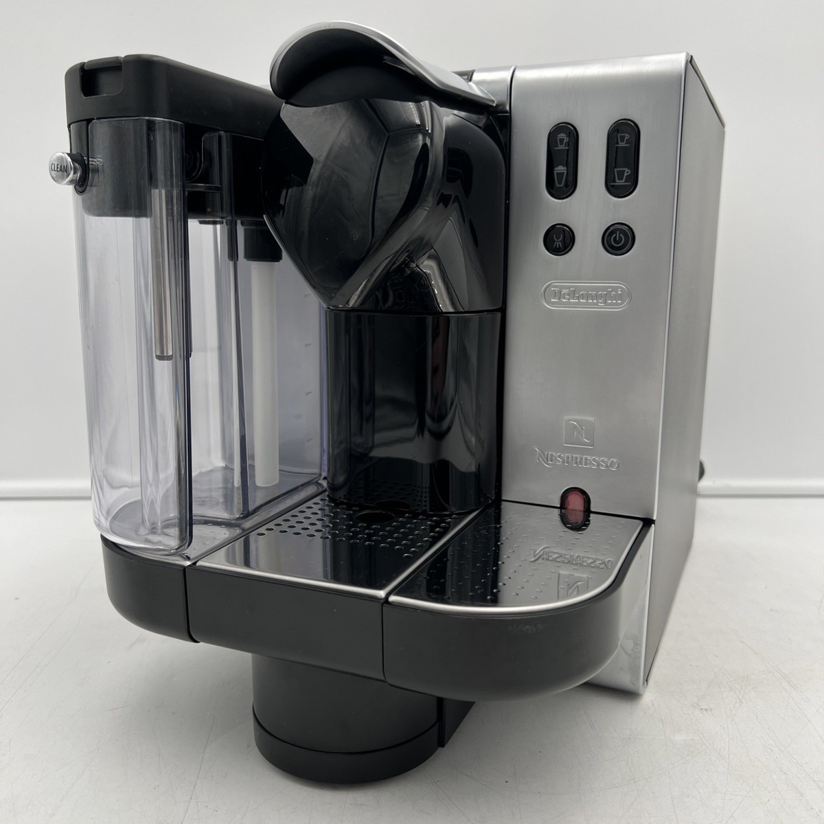 DeLonghi EN680.M Nespresso Lattissima Espresso Maker Black +